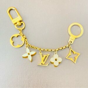 LOUIS VUITTON M65111 Fleur de Monogram Bag Charm・Chain metal gold Women